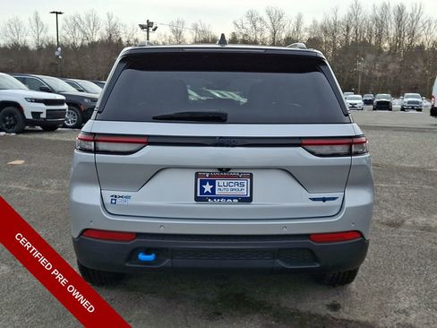 Used 2023 Jeep Grand Cherokee Trailhawk image 9