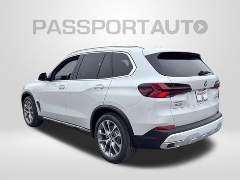 New 2026 BMW X5 xDrive40i w/ Executive Package AWD/4WD image 3