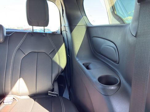 New 2026 Chrysler Voyager LX FWD image 33