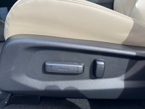 Used 2018 Honda Clarity Touring image 18