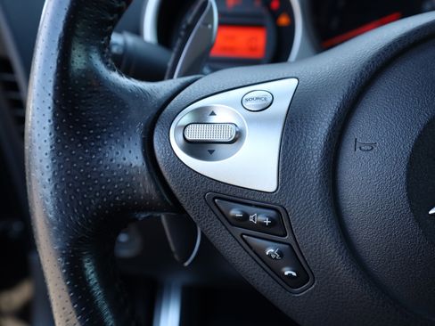 Used 2017 Nissan 370Z Touring image 19