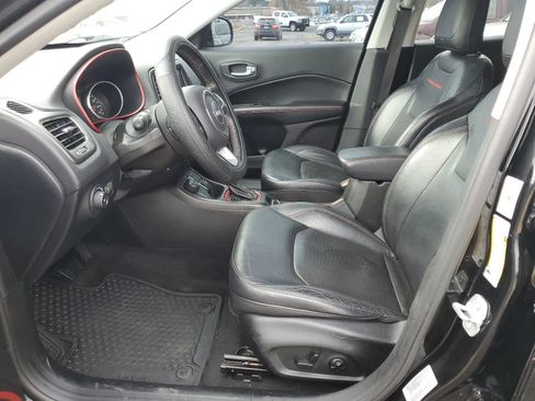 Used 2018 Jeep Compass Trailhawk w/ Leather Interior Group AWD/4WD image 22