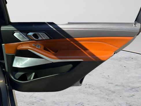 Used 2023 BMW X7 M60i w/ Executive Package image 27