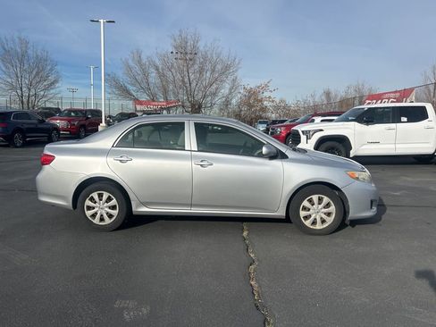 Used 2009 Toyota Corolla LE image 3