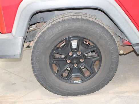 Used 2010 Jeep Wrangler Unlimited Sport image 48