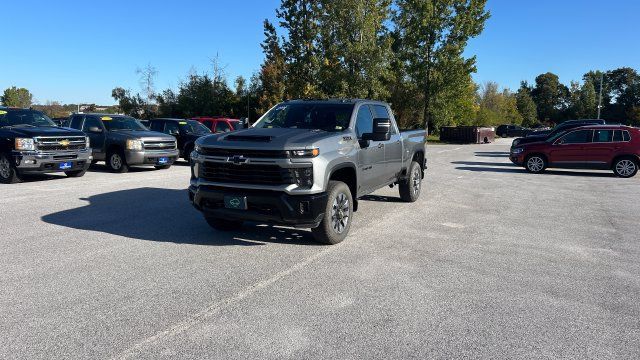 Used 2024 Chevrolet Silverado 2500 Custom w/ Custom Convenience Package AWD/4WD image 8