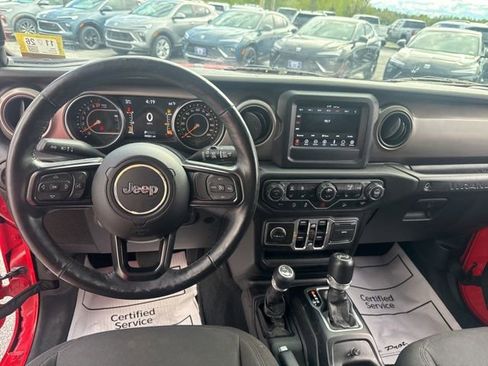 Used 2018 Jeep Wrangler Unlimited Sport S AWD/4WD image 10
