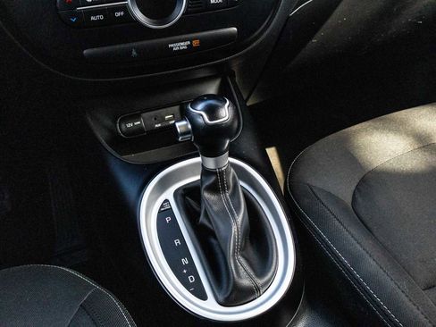 Used 2017 Kia Soul + w/ Designer's Package image 23