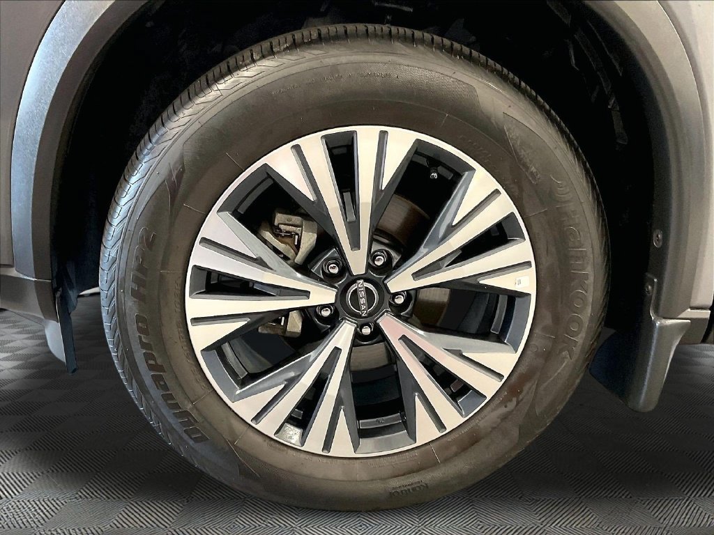 Certified 2023 Nissan Rogue SV w/ SV Premium B Package AWD/4WD image 7