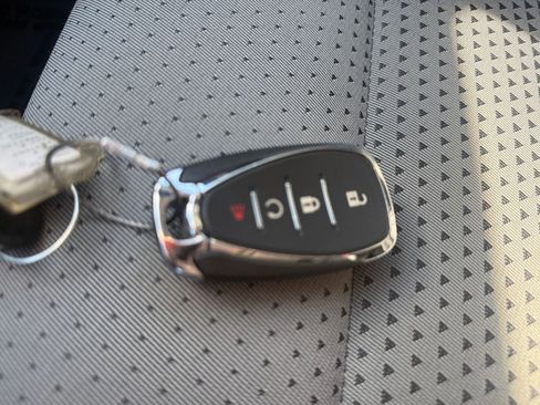 Used 2025 Chevrolet Trax LT image 22