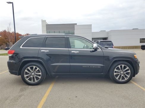 Used 2018 Jeep Grand Cherokee Overland image 8