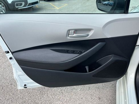 Used 2021 Toyota Corolla LE FWD image 20