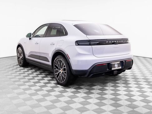 Certified 2025 Porsche Macan 4 Electric AWD/4WD image 3