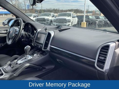 Used 2014 Porsche Cayenne image 14
