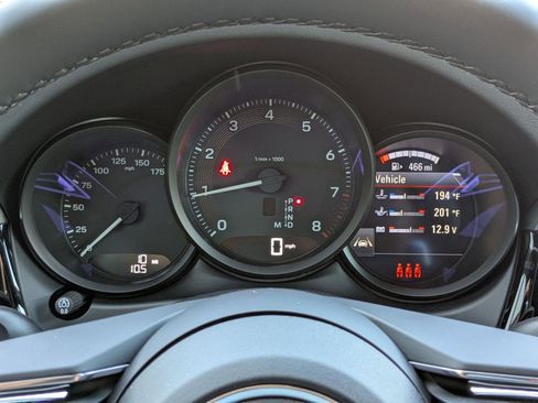 New 2026 Porsche Macan image 16