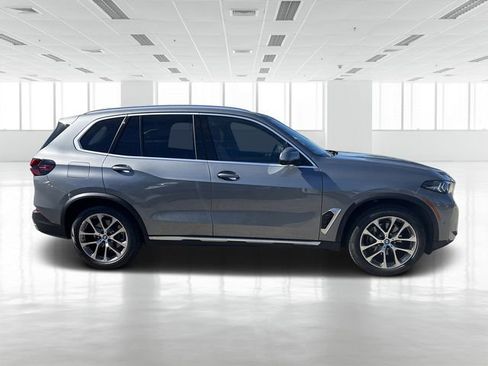 Certified 2024 BMW X5 xDrive40i w/ Parking Assistance Package image 3