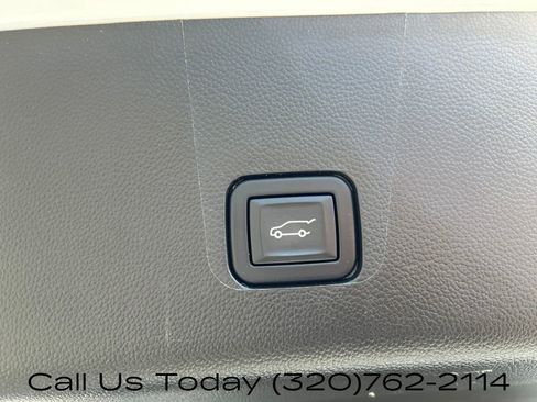 Certified 2023 Chevrolet Traverse Premier AWD/4WD image 42