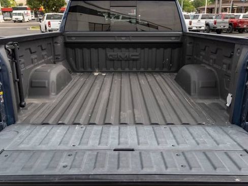 Used 2021 GMC Sierra 1500 SLT w/ SLT Convenience Package AWD/4WD image 14