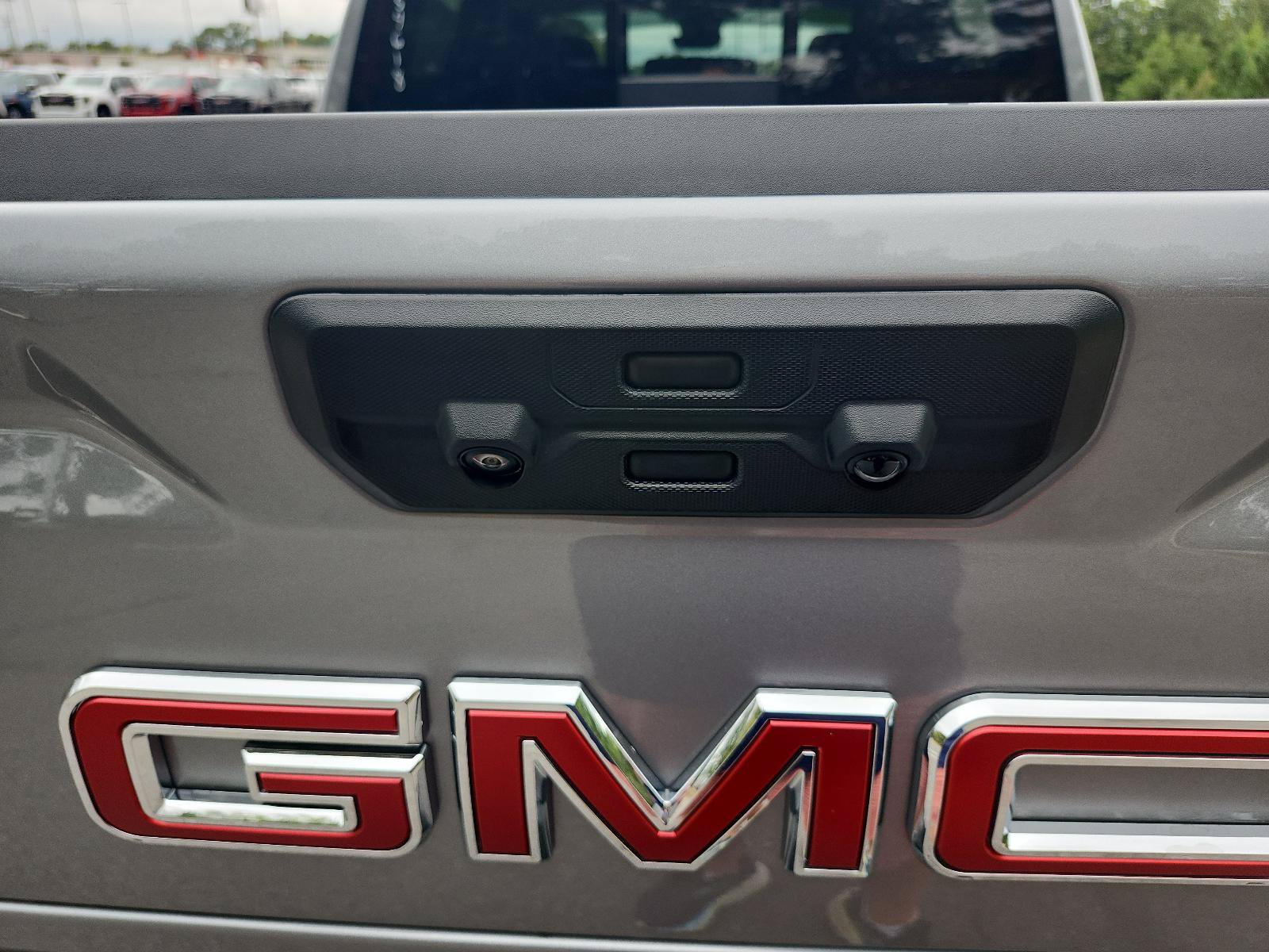 Used 2026 GMC Sierra 1500 Denali w/ Denali Reserve Package AWD/4WD image 12