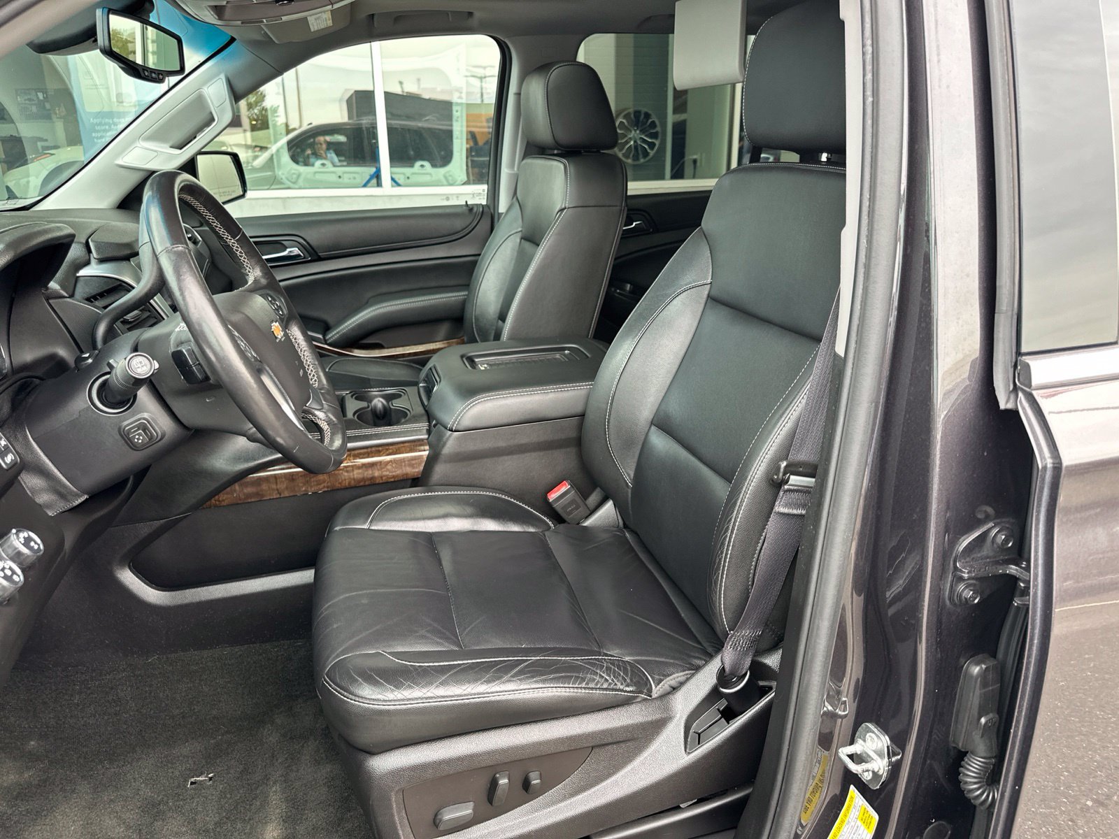 Used 2017 Chevrolet Tahoe LT AWD/4WD image 23