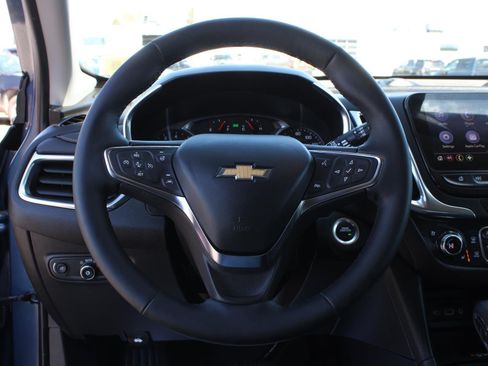 Used 2024 Chevrolet Equinox Premier AWD/4WD image 10