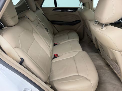Used 2015 Mercedes-Benz ML 350 2WD image 29