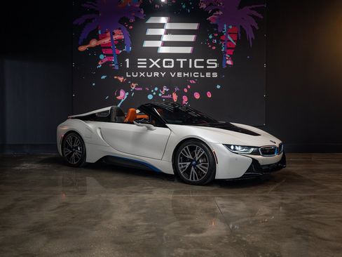 Used 2019 BMW i8 Roadster AWD/4WD image 5