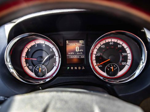 Used 2016 Dodge Grand Caravan SXT w/ Rear Park Assist Package image 13