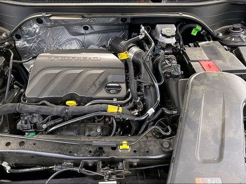 Used 2025 Chevrolet Trax LT image 20