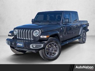 Used 2023 Jeep Gladiator Overland w/ Cold Weather Group video 1