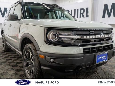 Used 2023 Ford Bronco Sport Outer Banks w/ Tech Package image 5