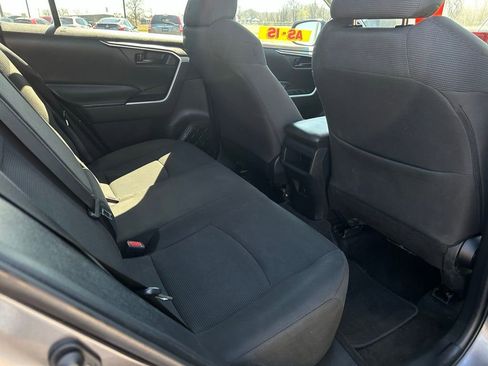 Used 2020 Toyota RAV4 LE image 20