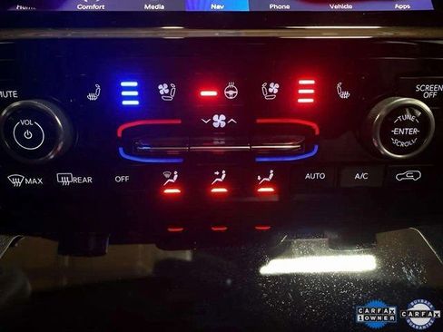 Used 2023 Jeep Grand Cherokee Overland w/ Luxury Tech Group IV image 55