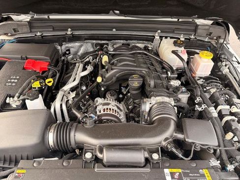 Used 2024 Jeep Gladiator Mojave w/ Steel Bumper Group image 31