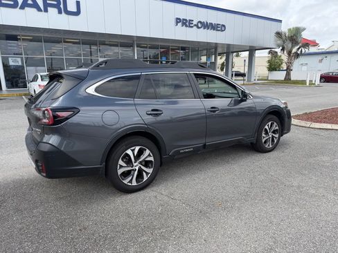 Used 2021 Subaru Outback Limited XT AWD/4WD image 3