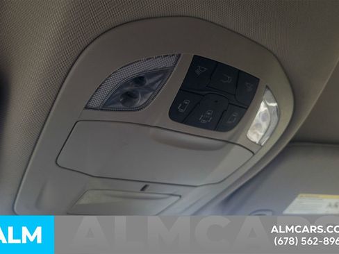 Used 2023 Chrysler Voyager LX FWD image 31