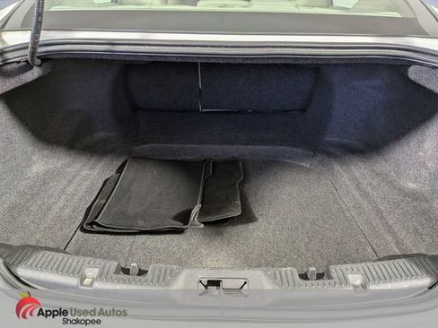 Used 2010 Ford Taurus SEL FWD image 8