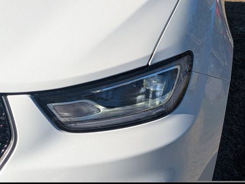 New 2026 Chrysler Pacifica Select image 9