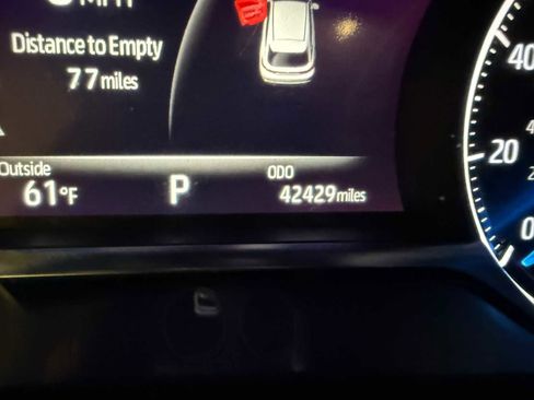 Certified 2023 Toyota Venza XLE AWD/4WD image 36