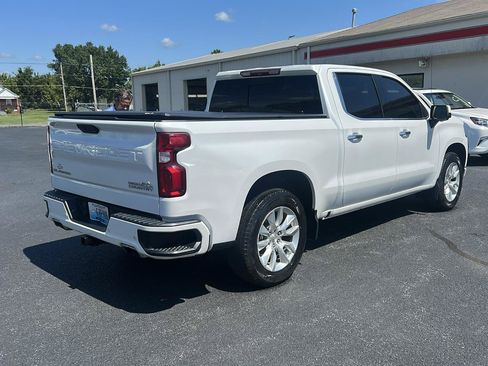 Used 2019 Chevrolet Silverado 1500 High Country w/ Technology Package AWD/4WD image 5