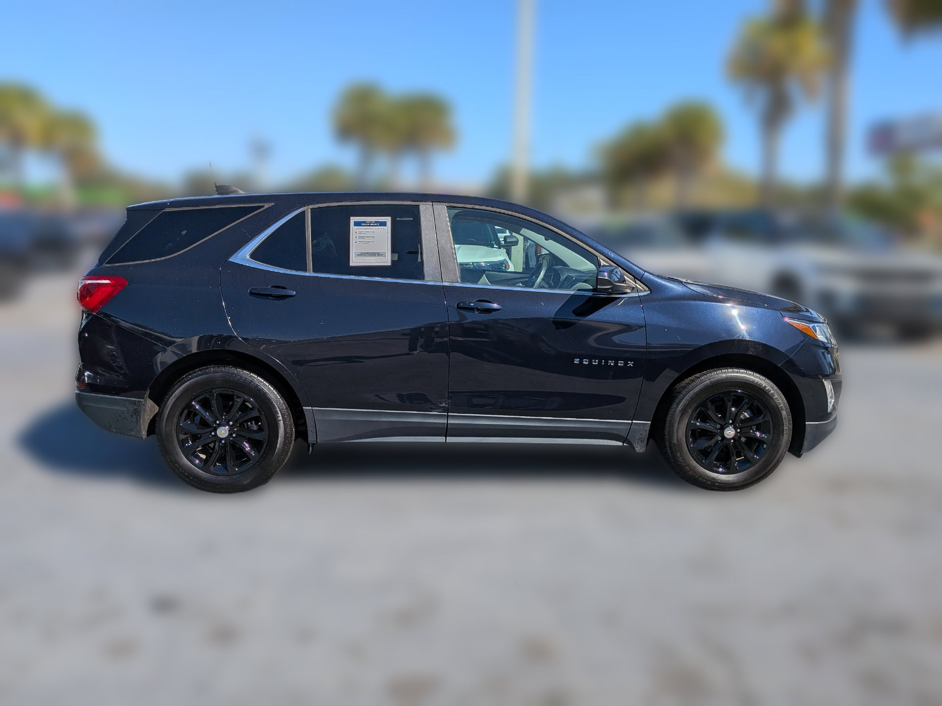 Used 2021 Chevrolet Equinox LT FWD image 3