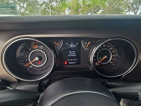 Used 2020 Jeep Wrangler Unlimited Sport S image 24