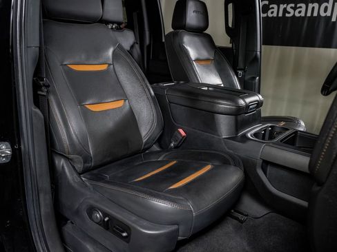 Used 2020 GMC Sierra 3500 AT4 w/ AT4 Premium Package image 32