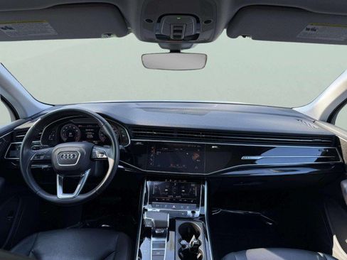 Used 2020 Audi Q7 2.0T Premium w/ Convenience Package AWD/4WD image 9
