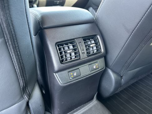 Used 2016 Subaru Outback 2.5i Limited AWD/4WD image 22