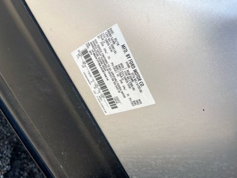 Used 2018 Ford Explorer Limited w/ Ford Safe & Smart Package image 26