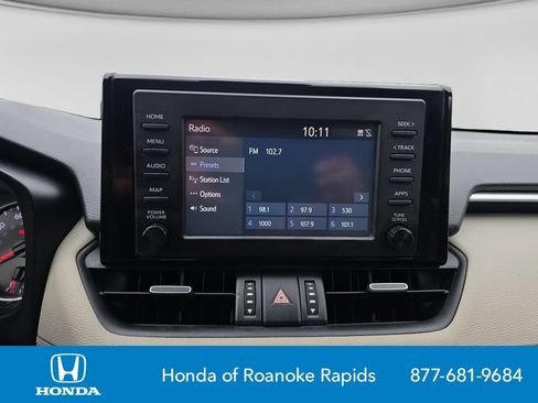 Used 2019 Toyota RAV4 XLE Premium FWD image 21