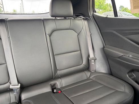 Used 2025 Buick Envista Sport Touring FWD image 36