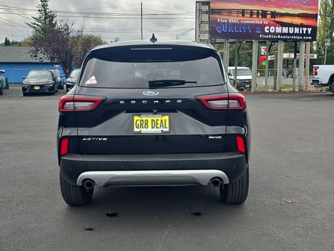 Used 2024 Ford Escape Active w/ Tech Pack #1 image 8