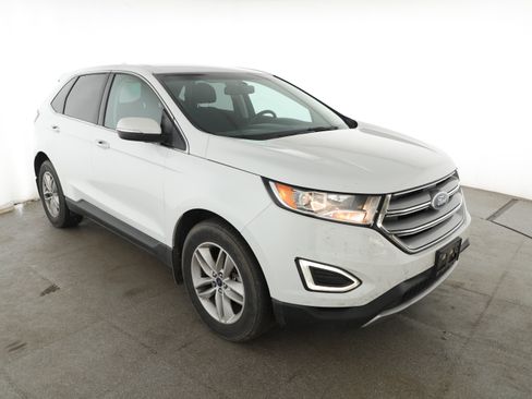 Used 2018 Ford Edge SEL FWD image 12